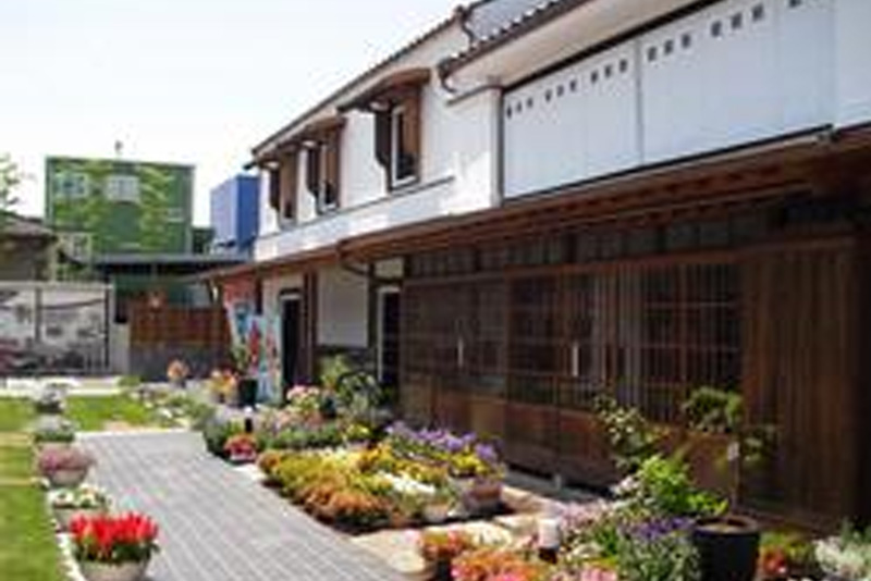 中庭写真1